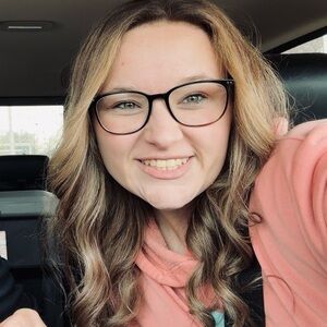 Meet your Posher, Ceciley